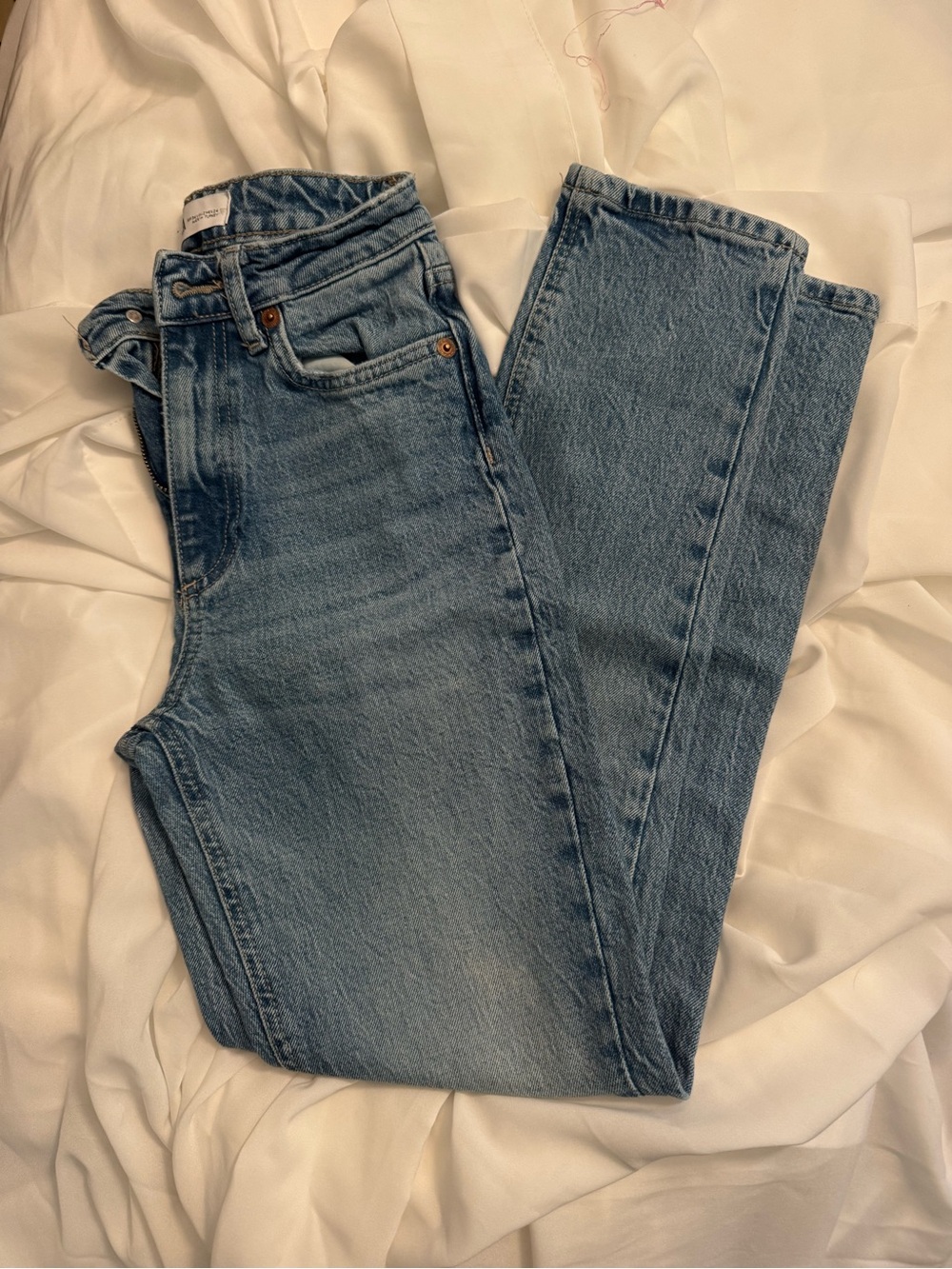 Classic High-Rise Women’s Jeans in Light Blue